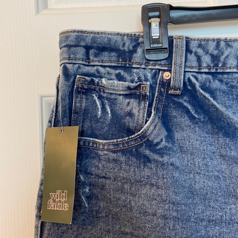 LAST CHANCE: NEW Wild Fable Distressed Cut-off Jean Shorts Size 18 - Picture 4 of 16